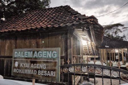 Anies Baswedan Bermalam di pendopo Ndalem Ageng Kyai Ageng Besari
